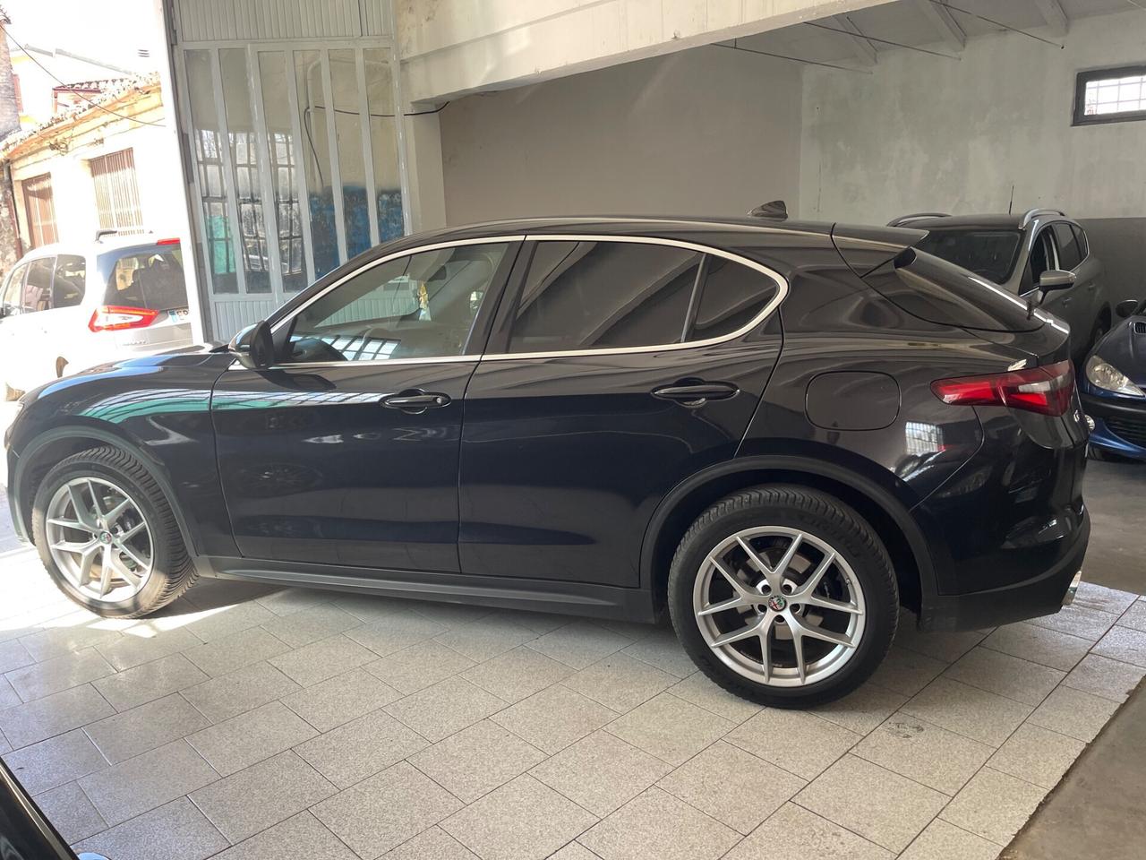 Alfa Romeo Stelvio 2.0 Turbo 280 CV AT8 Q4 Veloce