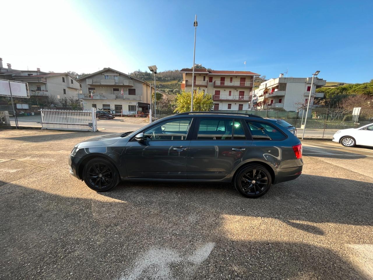 Skoda Octavia 1.6 TDI SCR 115 CV Wagon Ambition