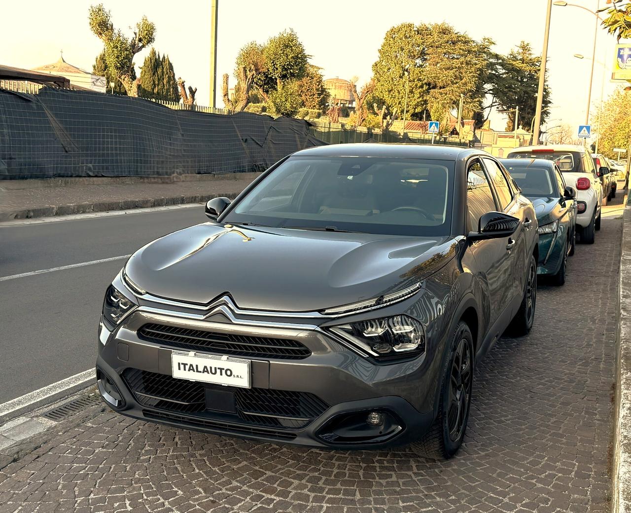 Citroen C4 PureTech 130 S&S EAT8 Shine