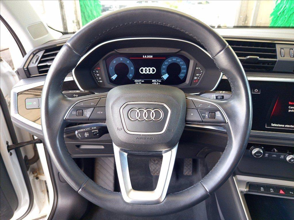 AUDI Q3 35 2.0 tdi Business quattro s-tronic del 2023