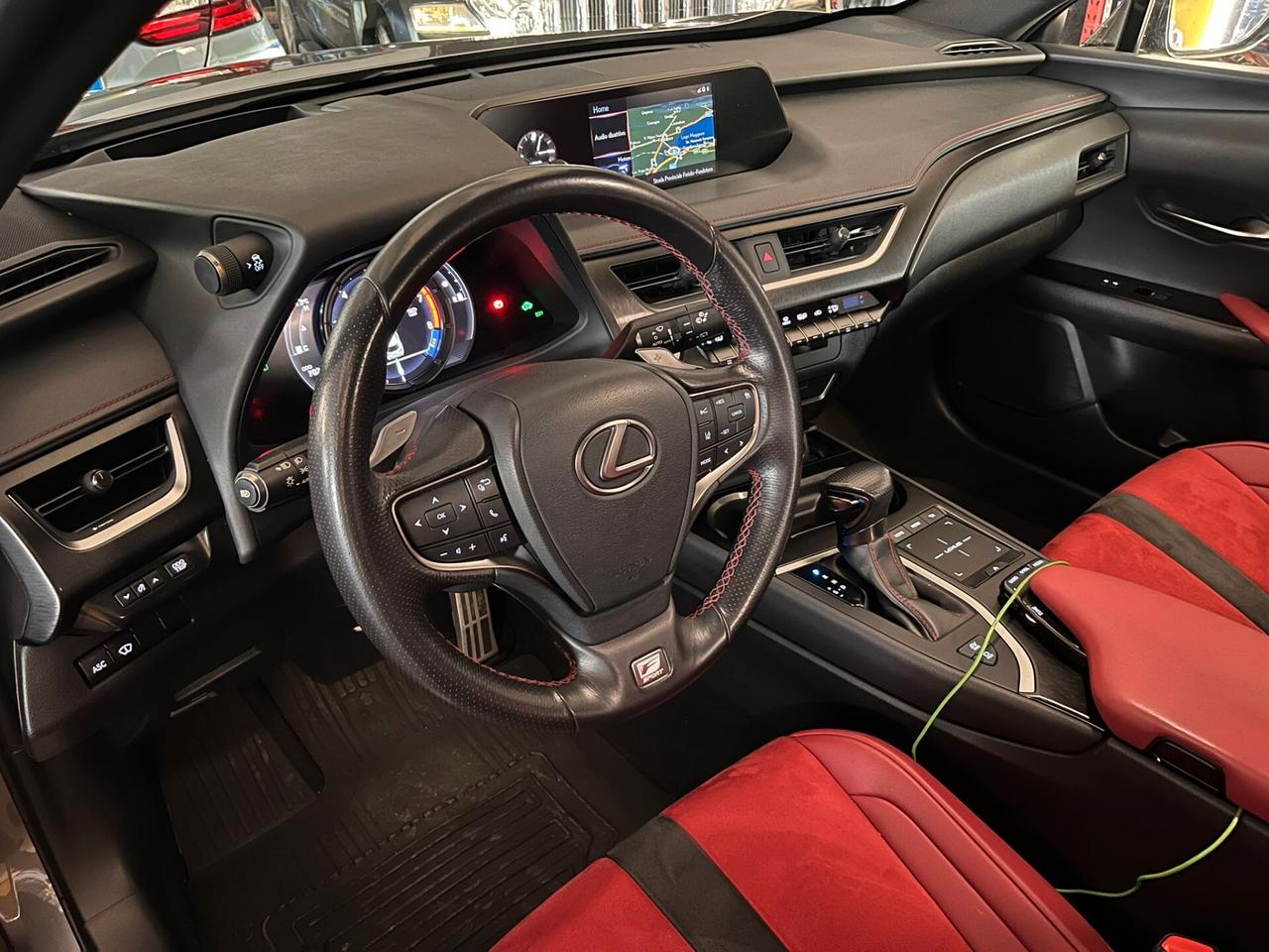 Lexus UX 250h F SPORT