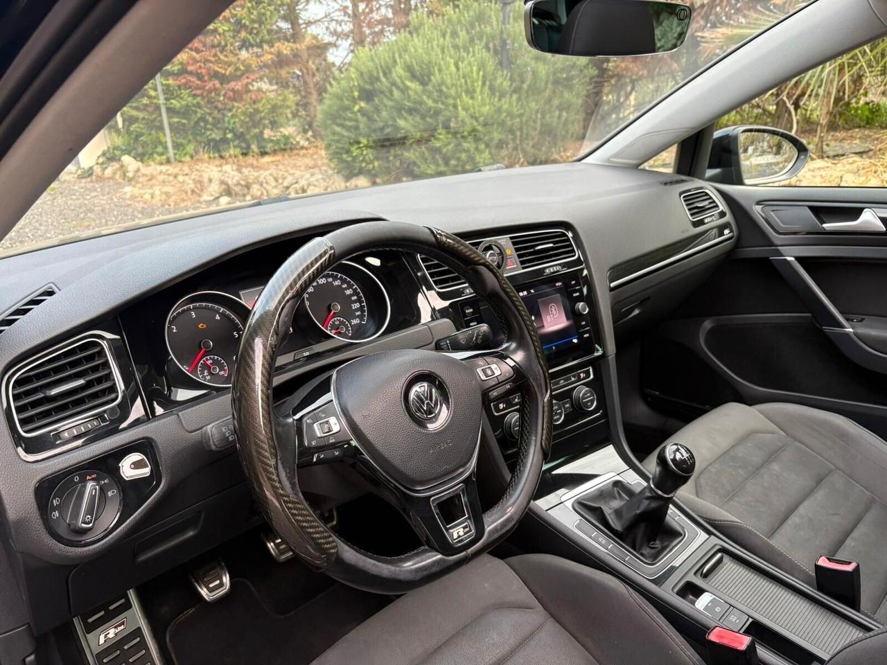 Volkswagen Golf 2.0 TDI 5p. INTERNO R-LINE