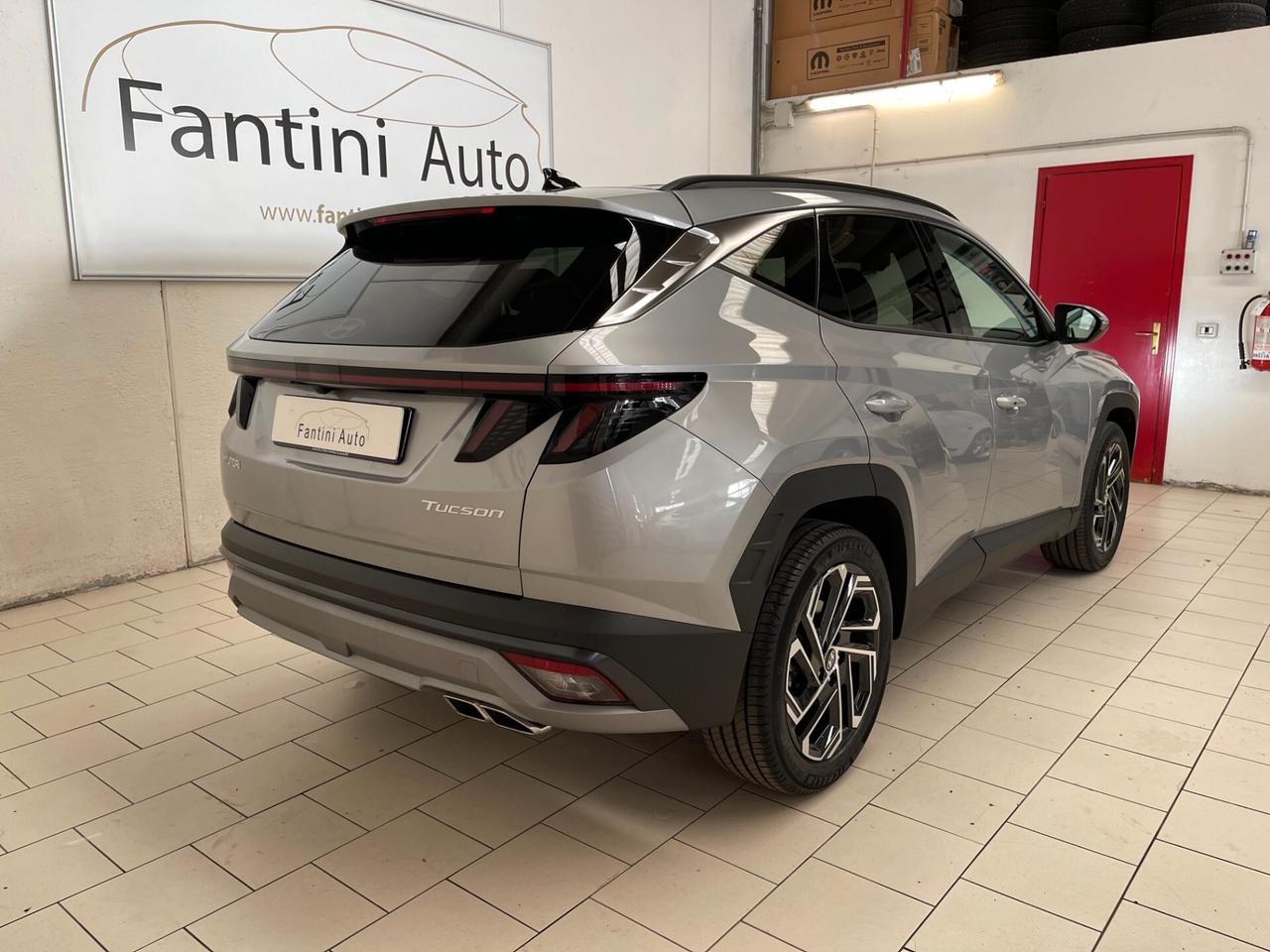 Hyundai Tucson Exellence 1.6 crdi 48V dct c.auto-LEGGI SOTTO