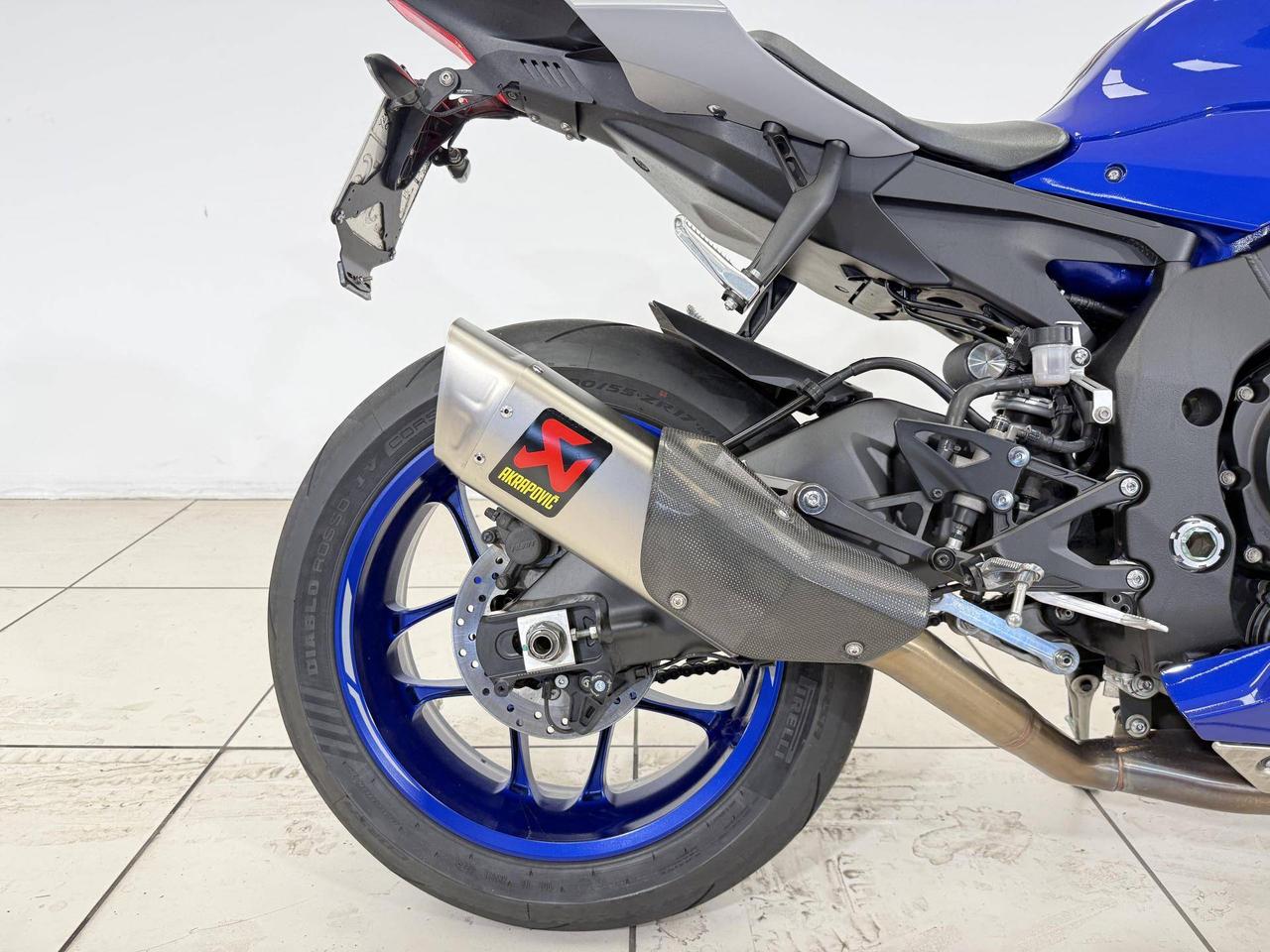 YAMAHA YZF R1 1000