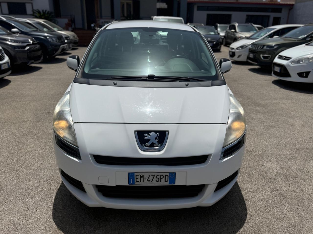 Peugeot 5008 1.6 HDi 112CV Business 5P