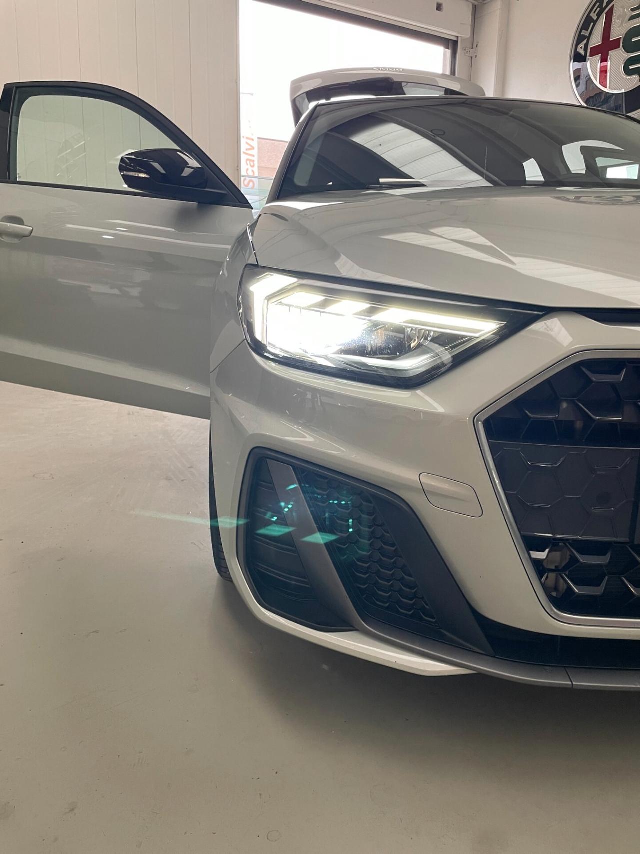 Audi A1 SPB 1.0 110CV 30 TFSI S line