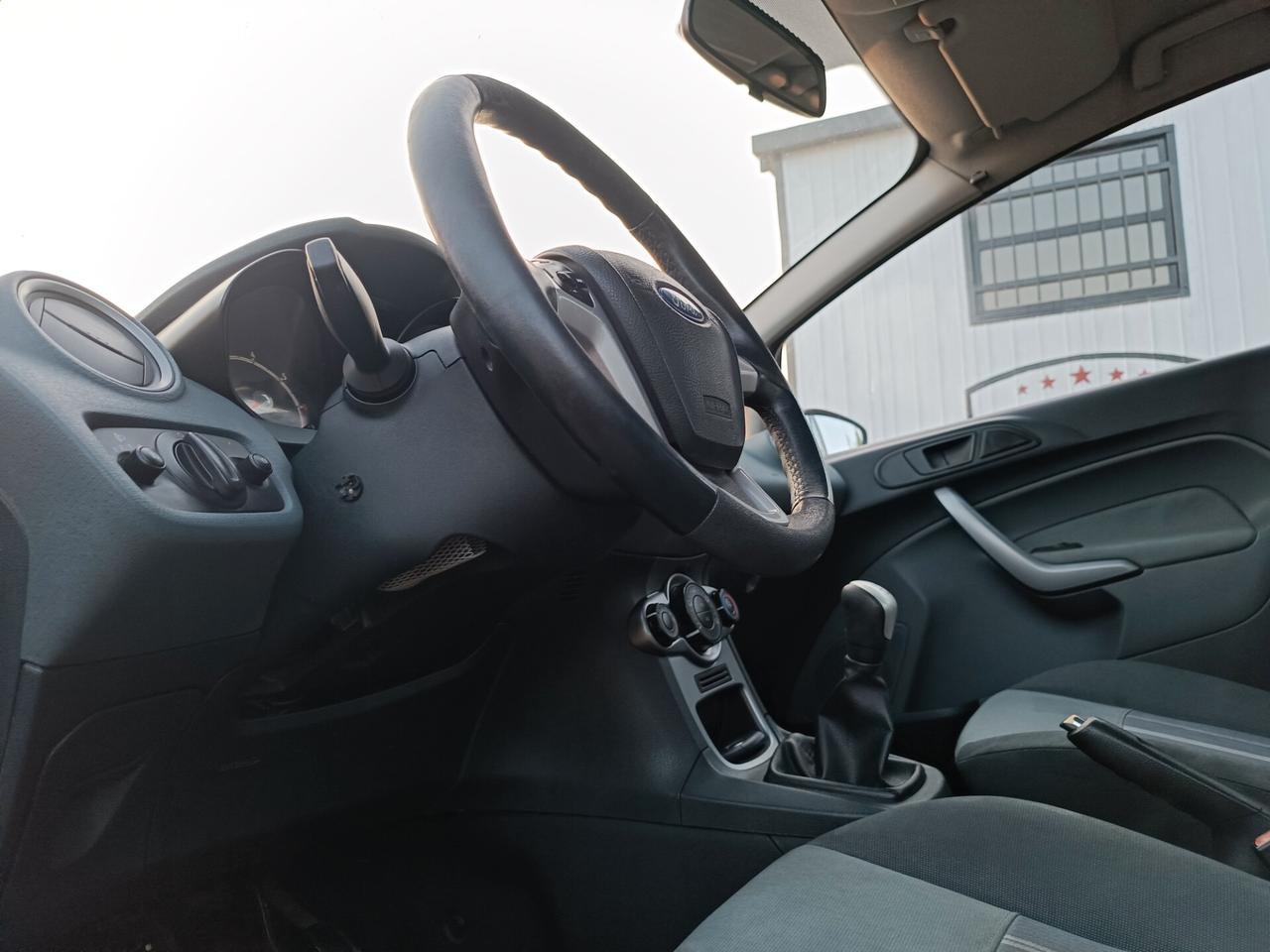 Ford Fiesta 1.2 82 CV 5 porte Titanium