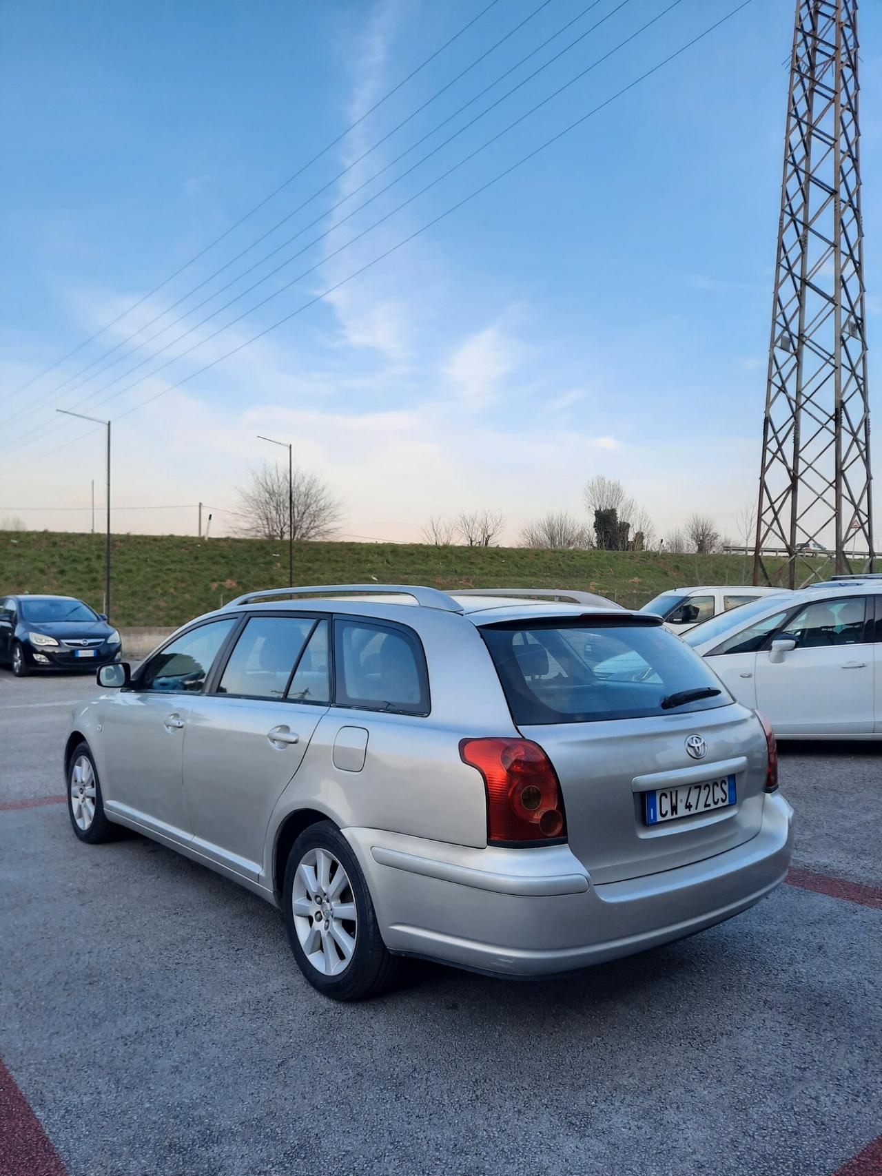 Toyota Avensis 1.8 GPL 16V Station Wagon