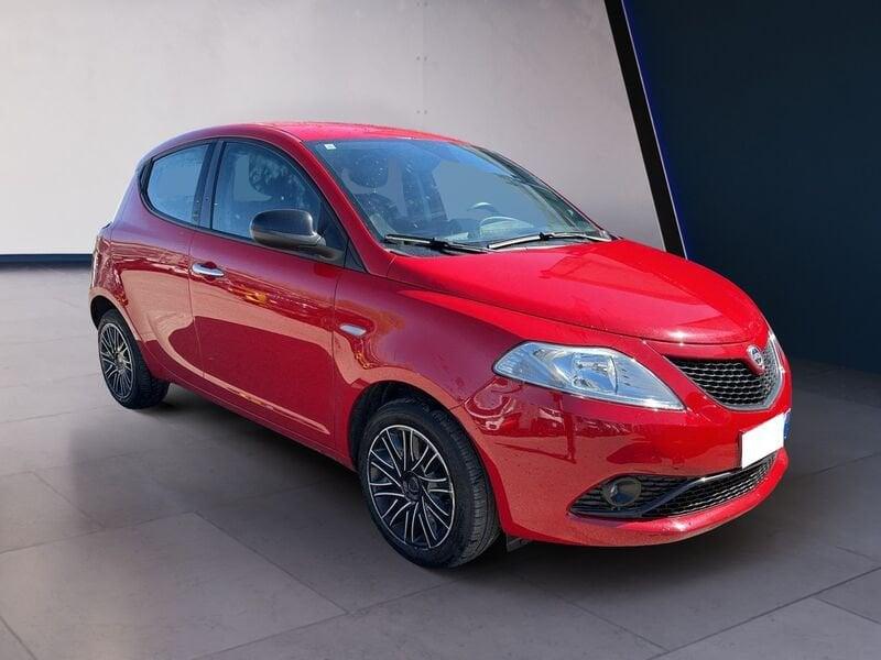 Lancia Ypsilon III 2015 1.0 hybrid Gold s&s 70cv