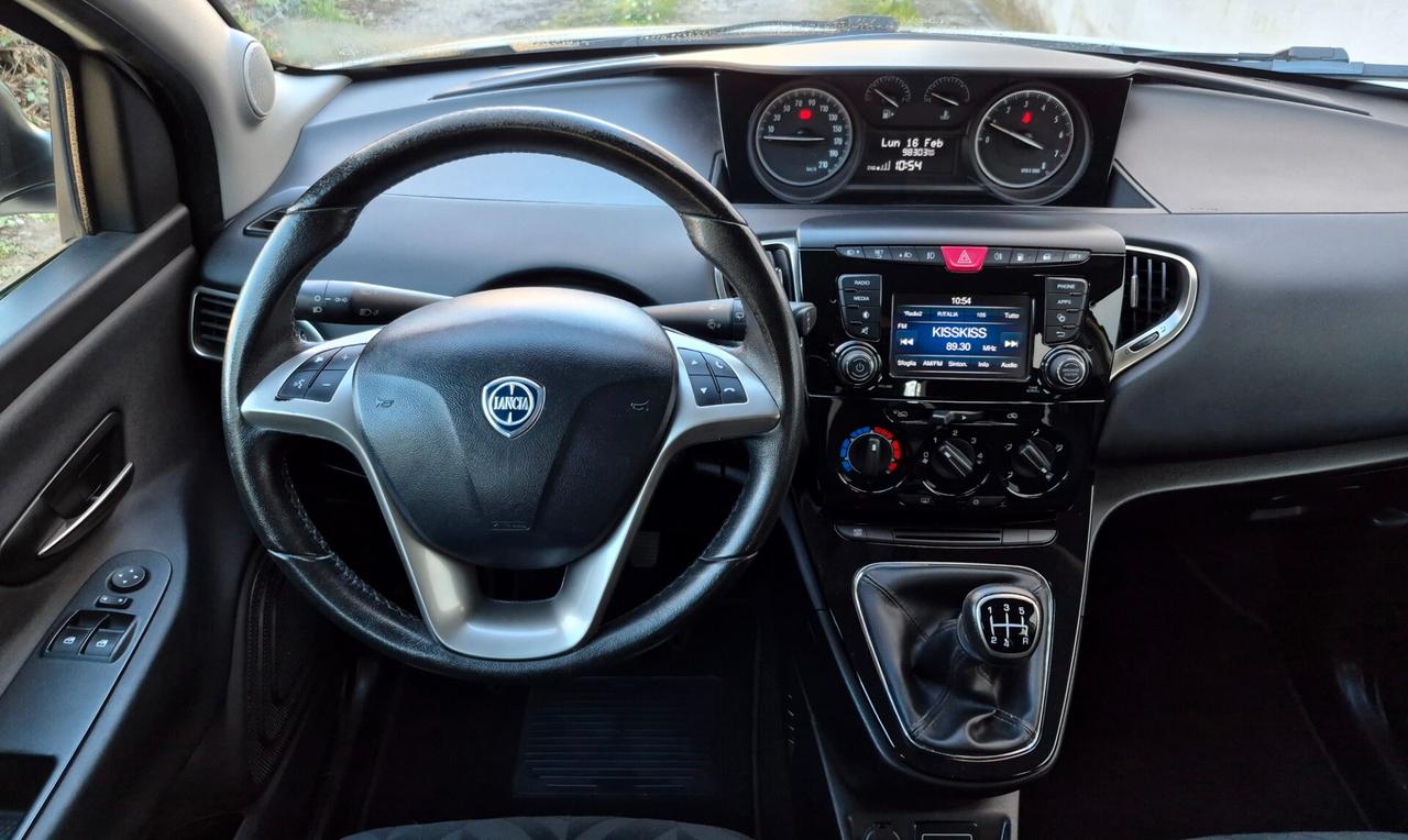 Lancia Ypsilon 0.9 TwinAir 85 CV Metano Ecochic Gold