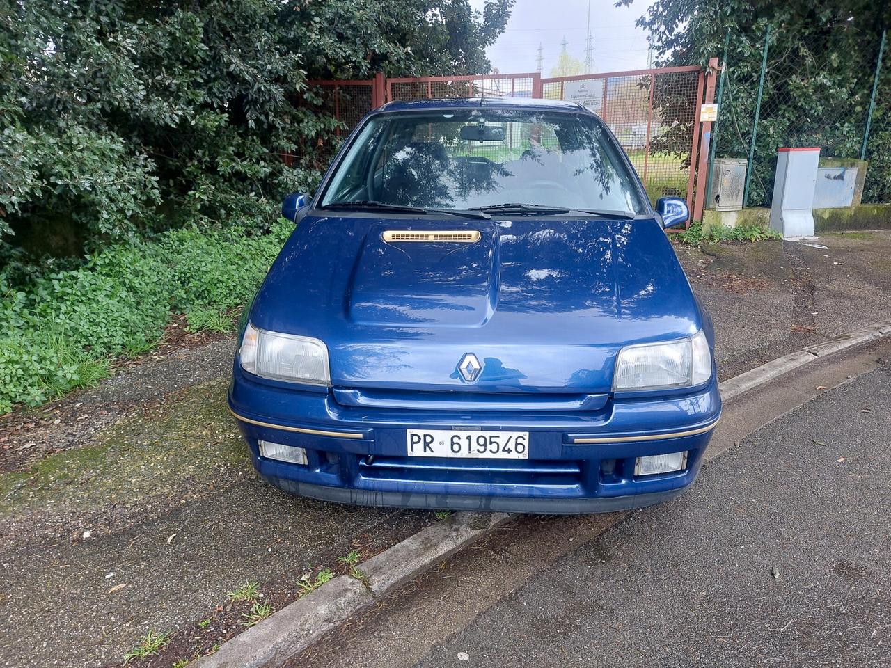 Renault Clio 1800 16 V Asi