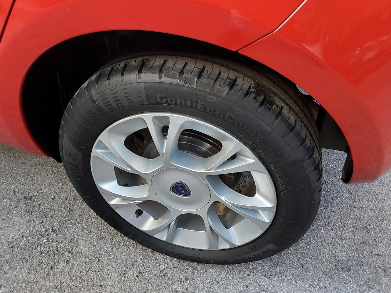 Lancia Ypsilon 1.2 69 CV GPL Ecochic Gold