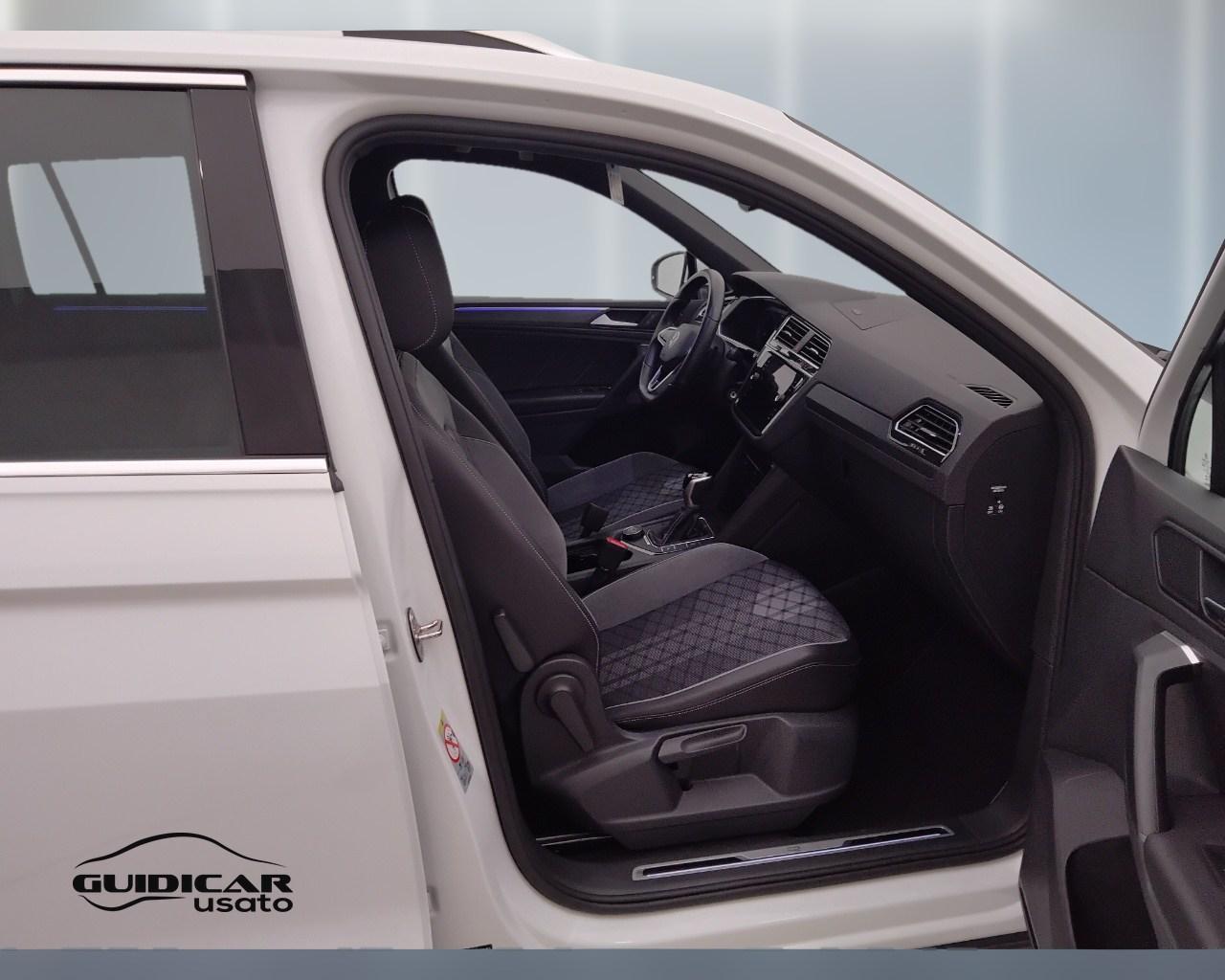VOLKSWAGEN Tiguan II 2021 - Tiguan 2.0 tdi R-Line 4motion 150cv dsg