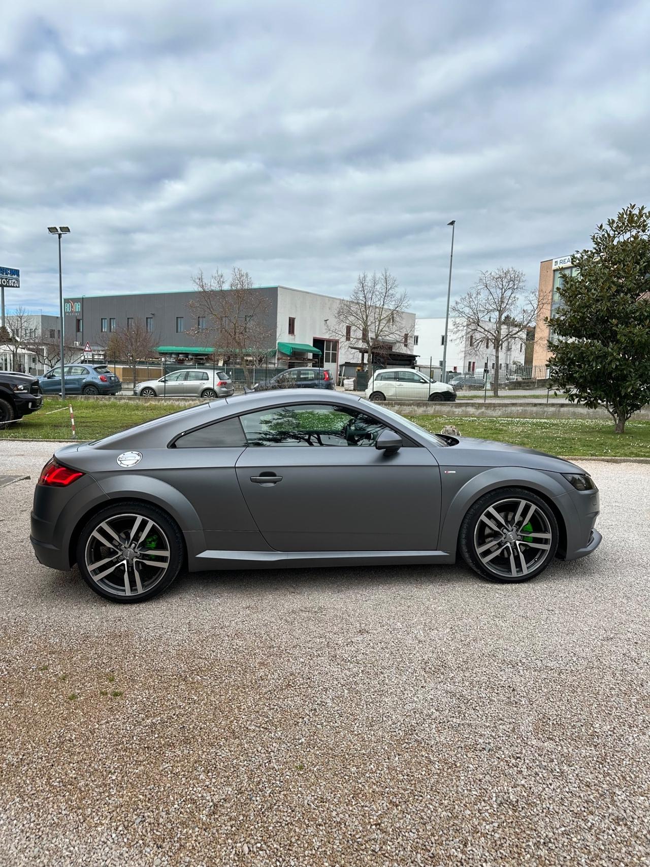 Audi TT Coupé 2.0 TDI ultra S line