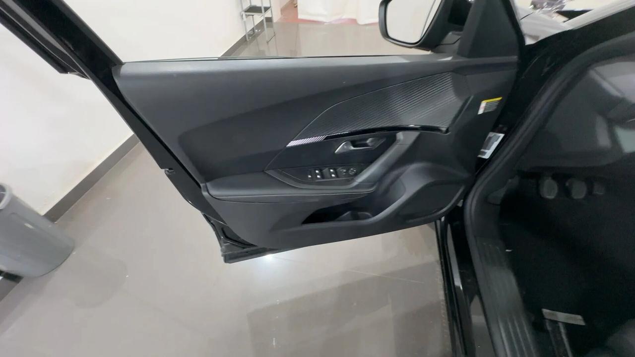 Peugeot 2008 PureTech 100cv Allure '25