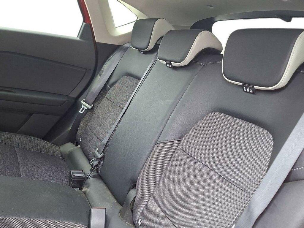 Renault Captur 1.6 Hybrid E-Tech Engineered Auto