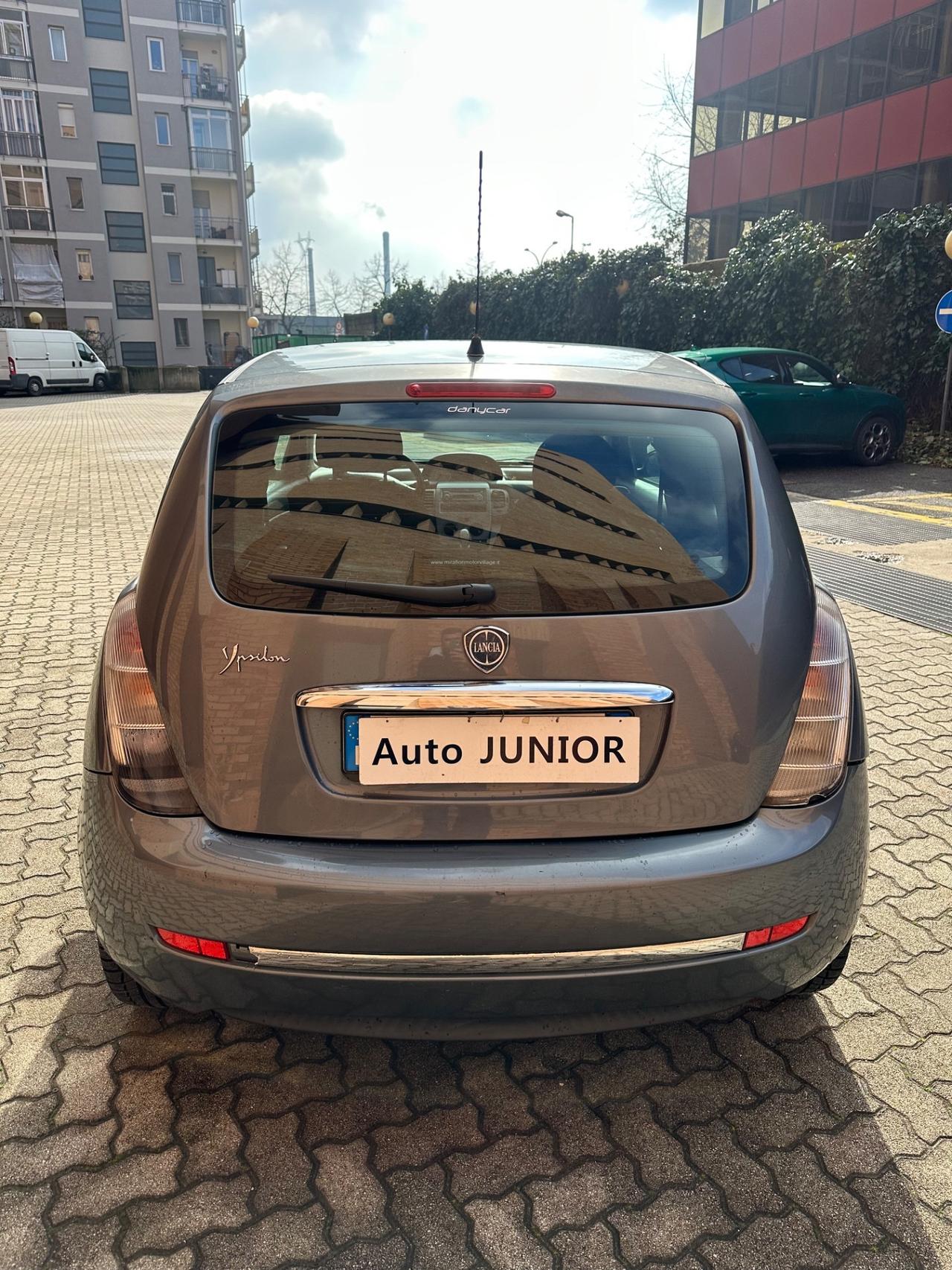 Lancia Ypsilon 1.4 Platino Ecochic GPL