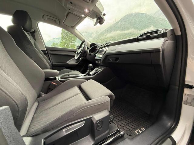 AUDI Q3 35 TFSI S line edition