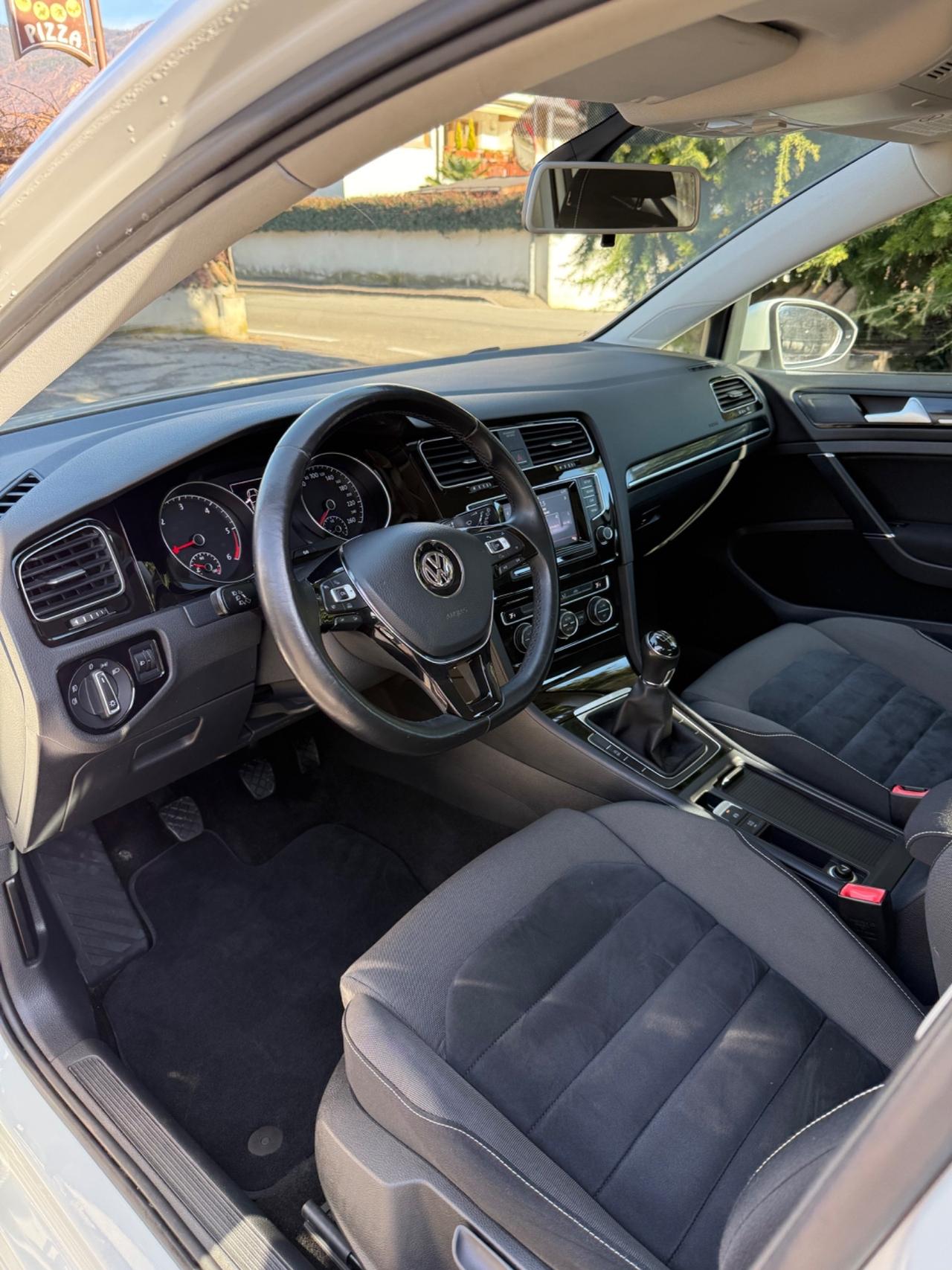 Volkswagen Golf 1.6 TDI 5p. Highline BlueMotion Technology