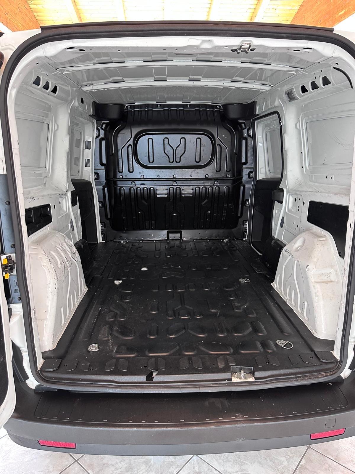 Fiat Doblo Doblò 1.6 MJT 105CV S&S PL-TN Cargo Maxi Lounge