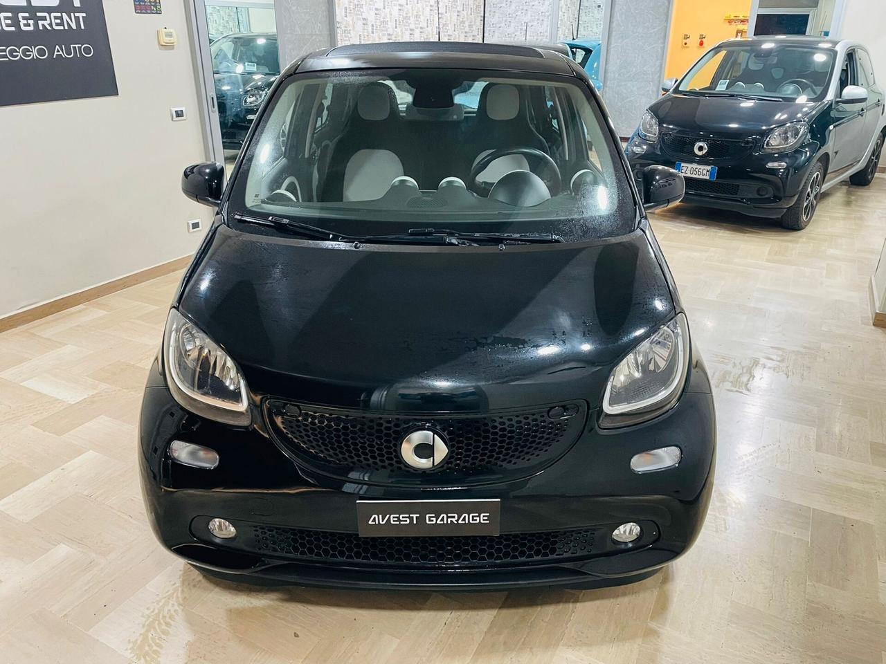 Smart ForFour 70 1.0 Cabrio Black Passion