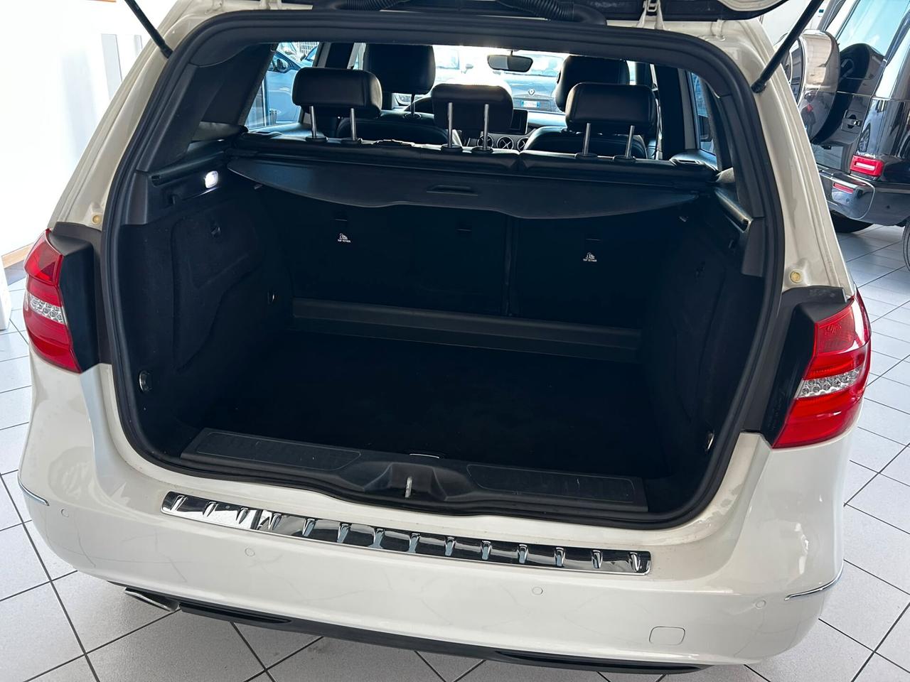 Mercedes B 180 CDI Premium x neo 2012