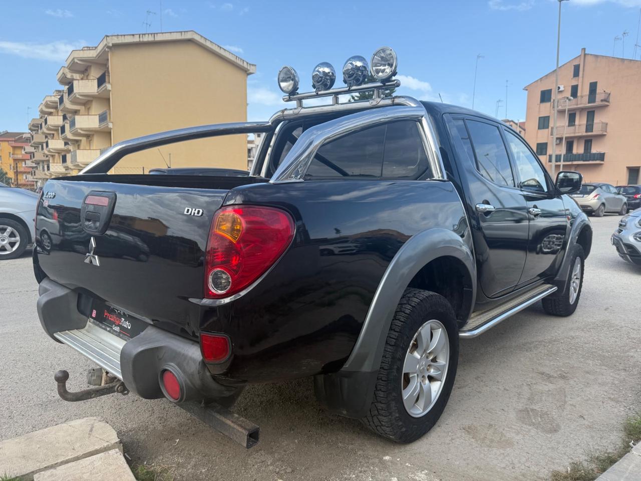 Mitsubishi L200 2.5 DI-D/167CV Double Cab Warrior
