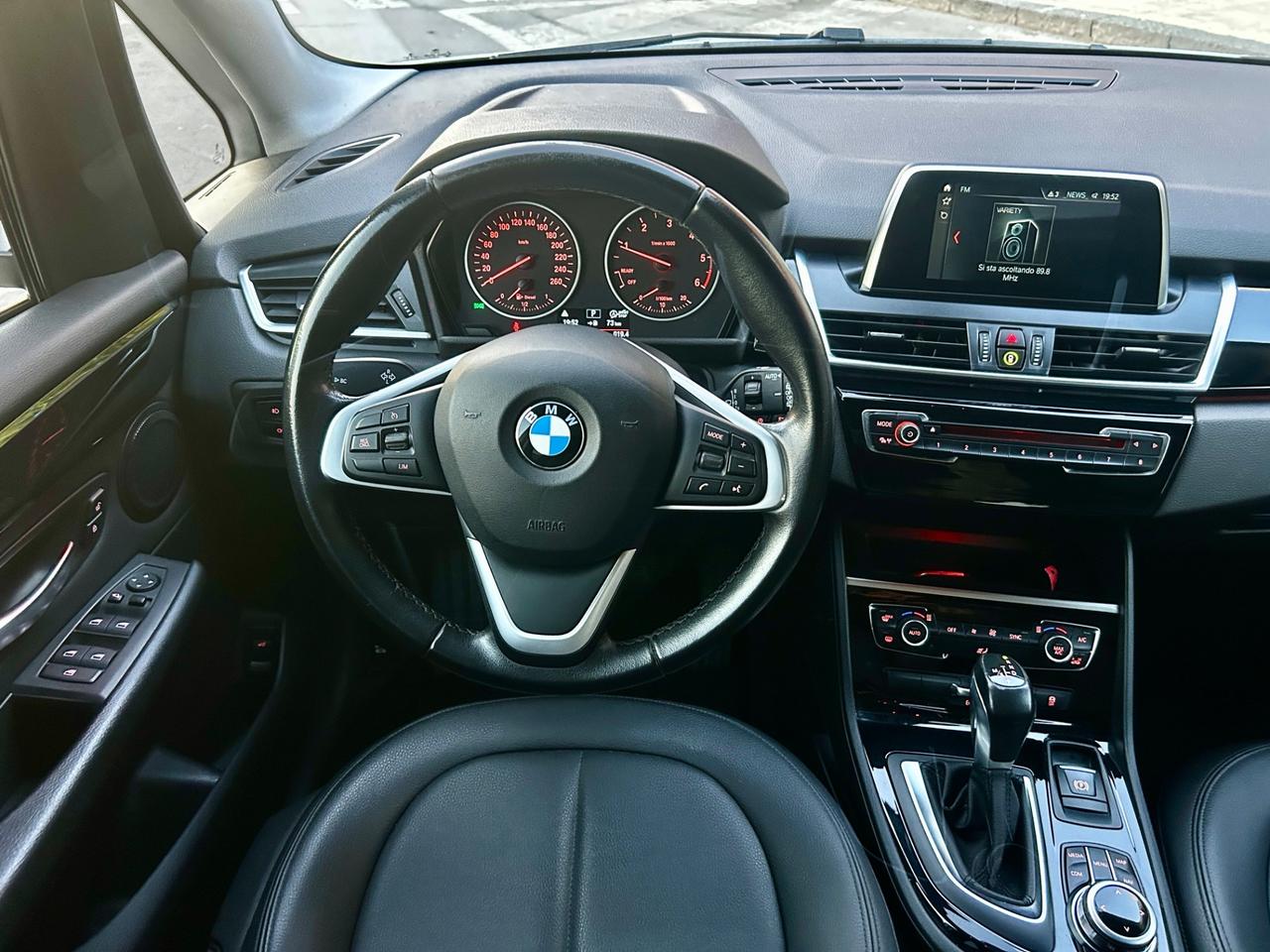 Bmw 2er Active Tourer 218d Luxury sport