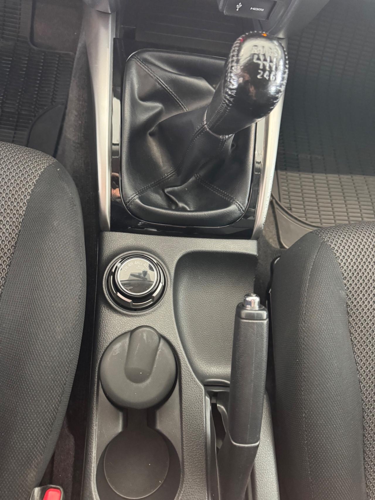 Mitsubishi L200 2.4 DI-D/181 cav double cab king nav MGN