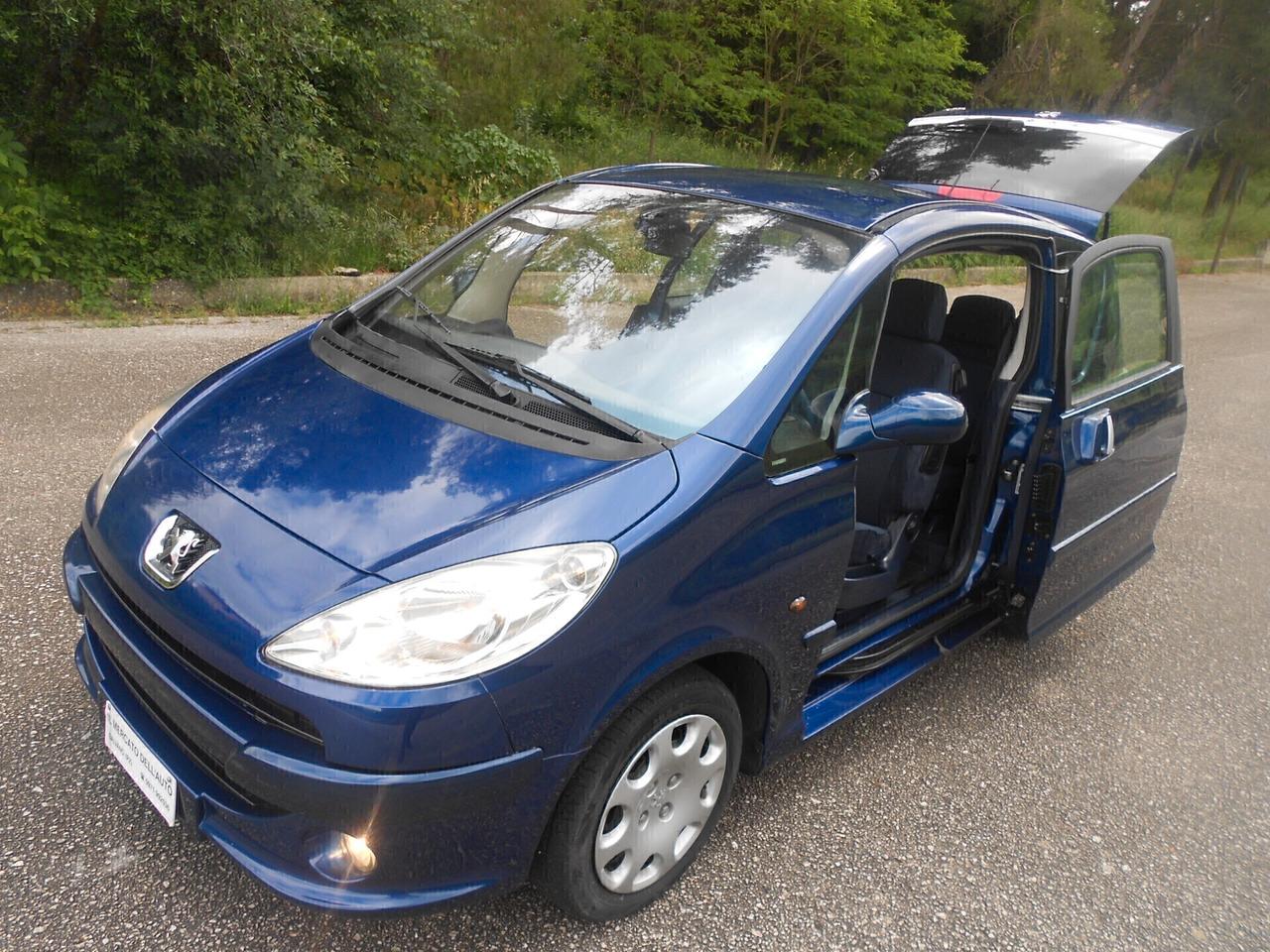 Peugeot 1007(PORTE ELETTRICHE)1.4hdi,50kw,68cv