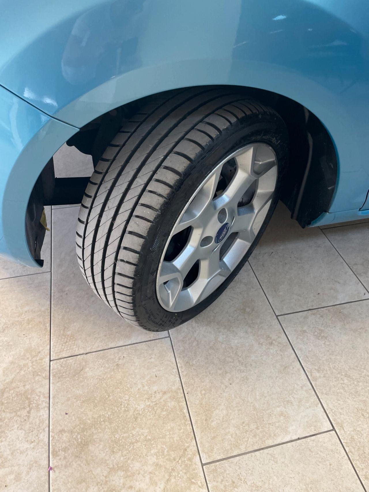 Ford Ka 1.2 GPL NUOVO Titanium FULL OP TAGL+ DISTRIBUZIONE NEOPATENTATI