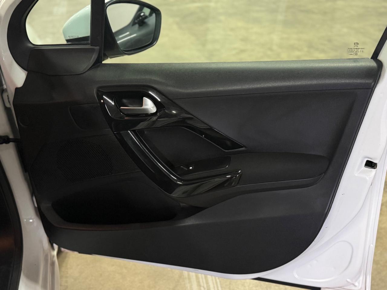 Peugeot 208 BlueHDi 75 5 porte Active