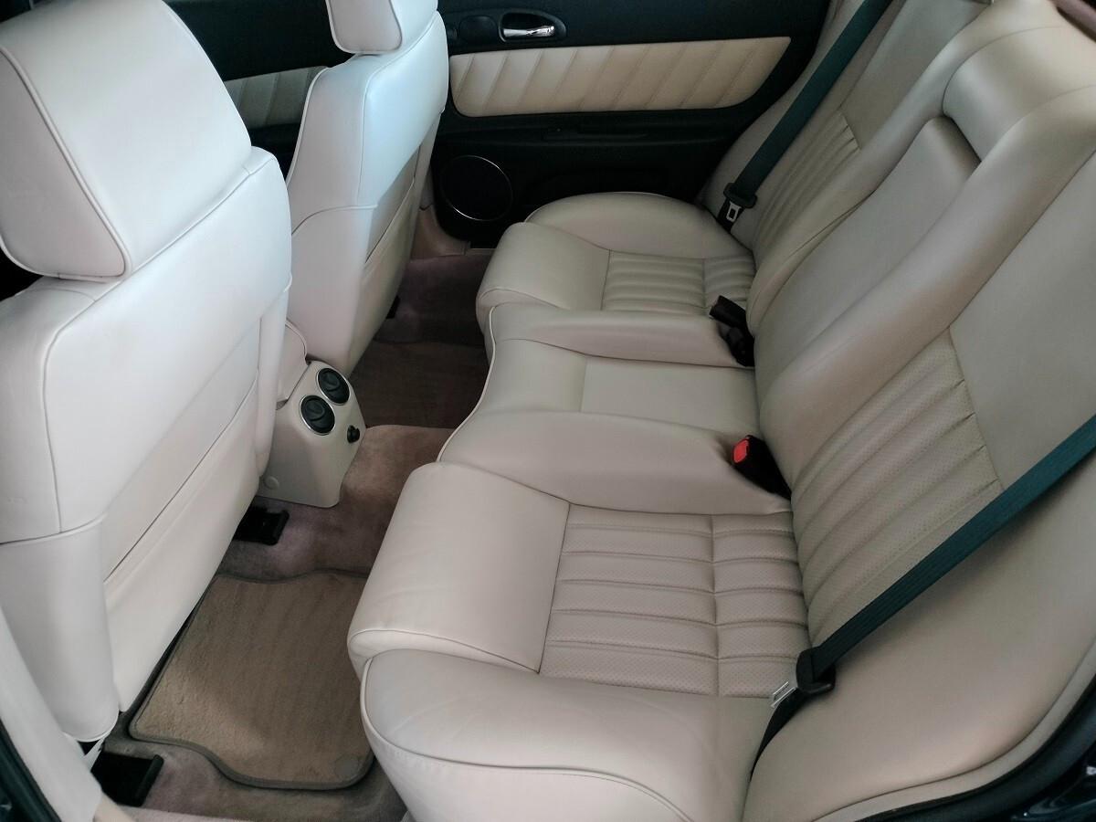 Alfa Romeo 166 2.5i V6 24V cat Distinctive