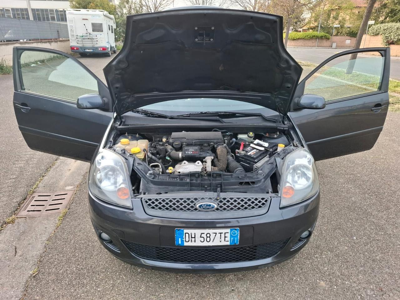 Ford Fiesta 1.4 TDCi 3p. SOLAMENTE 47.000 KM