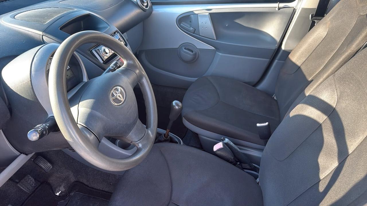 Toyota Aygo 1.0 12V VVT-i 5 porte