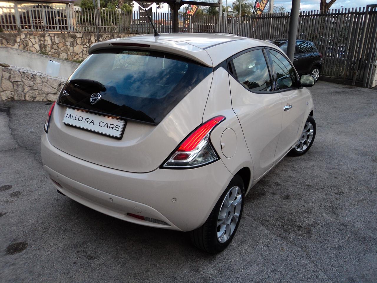 Lancia Ypsilon 1.3 MJT 16V 95 CV 5 porte S&S Gold