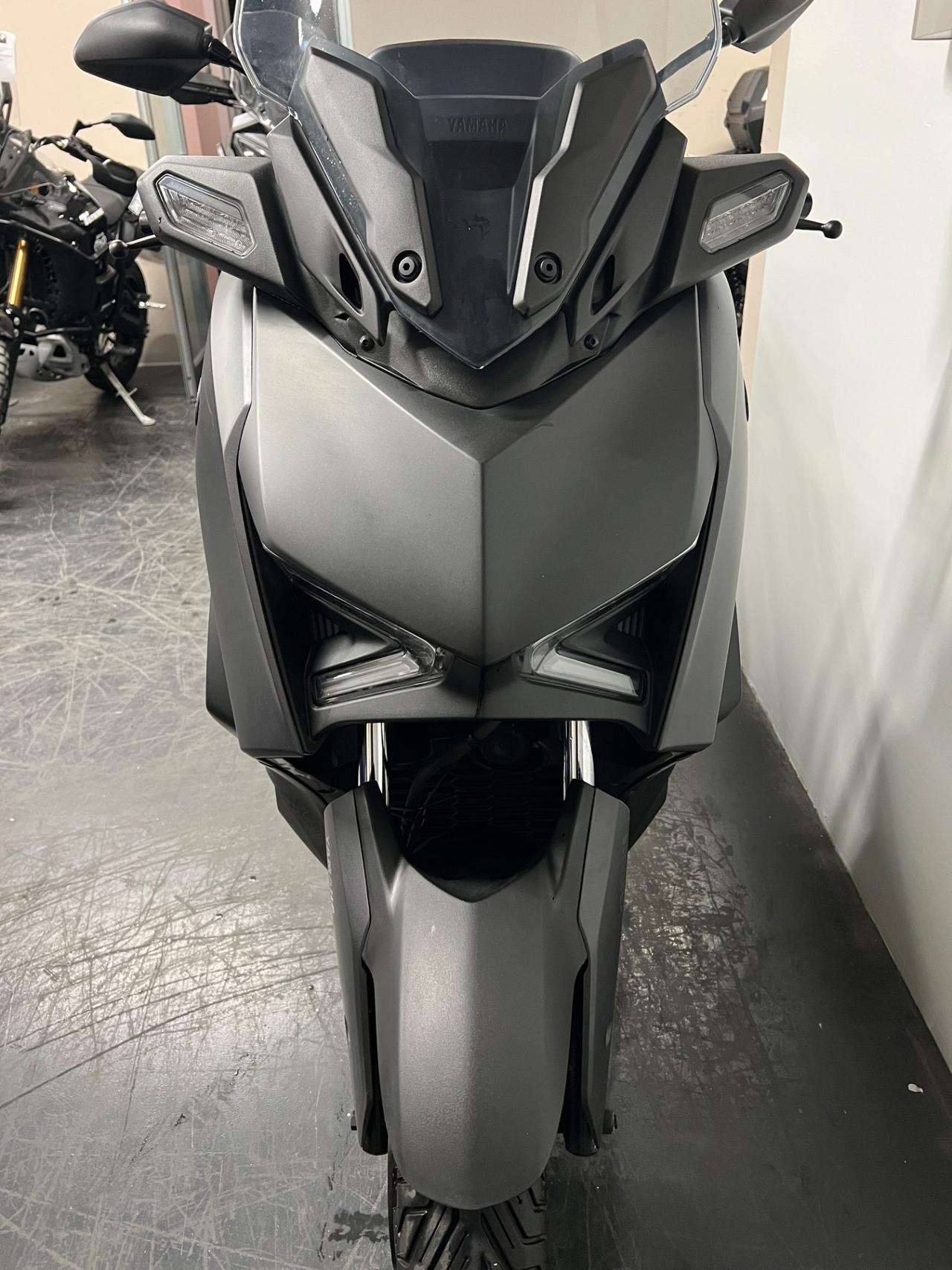 Yamaha X-Max 300