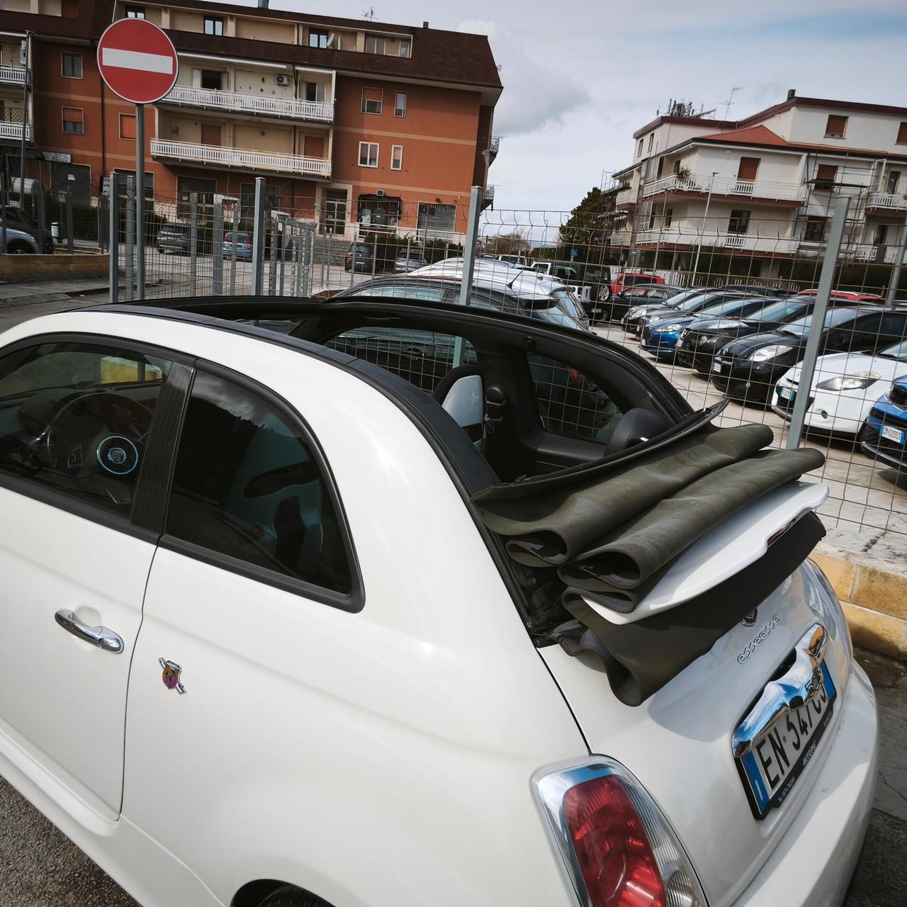 Abarth 500 C 1.4 Turbo T-Jet