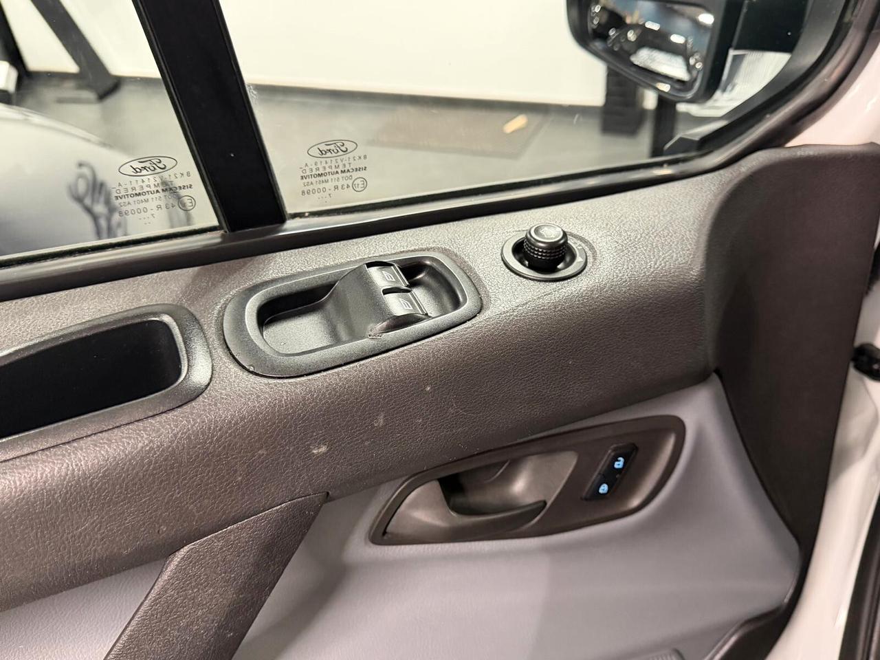 FORD TRANSIT CUSTOM AUTOCARRO 2.0 104CV 77KW ANNO 2018