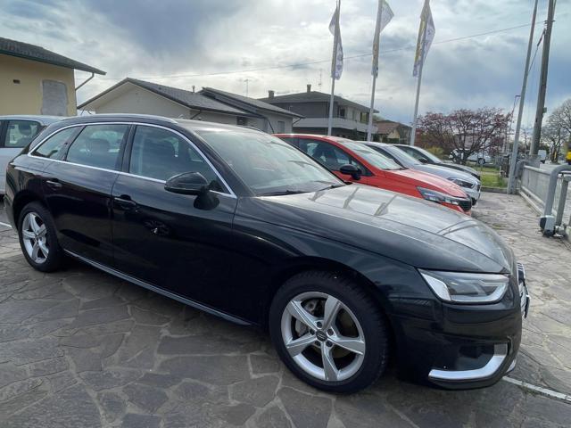 AUDI A4 Avant 40 TDI S tronic Business Advanced