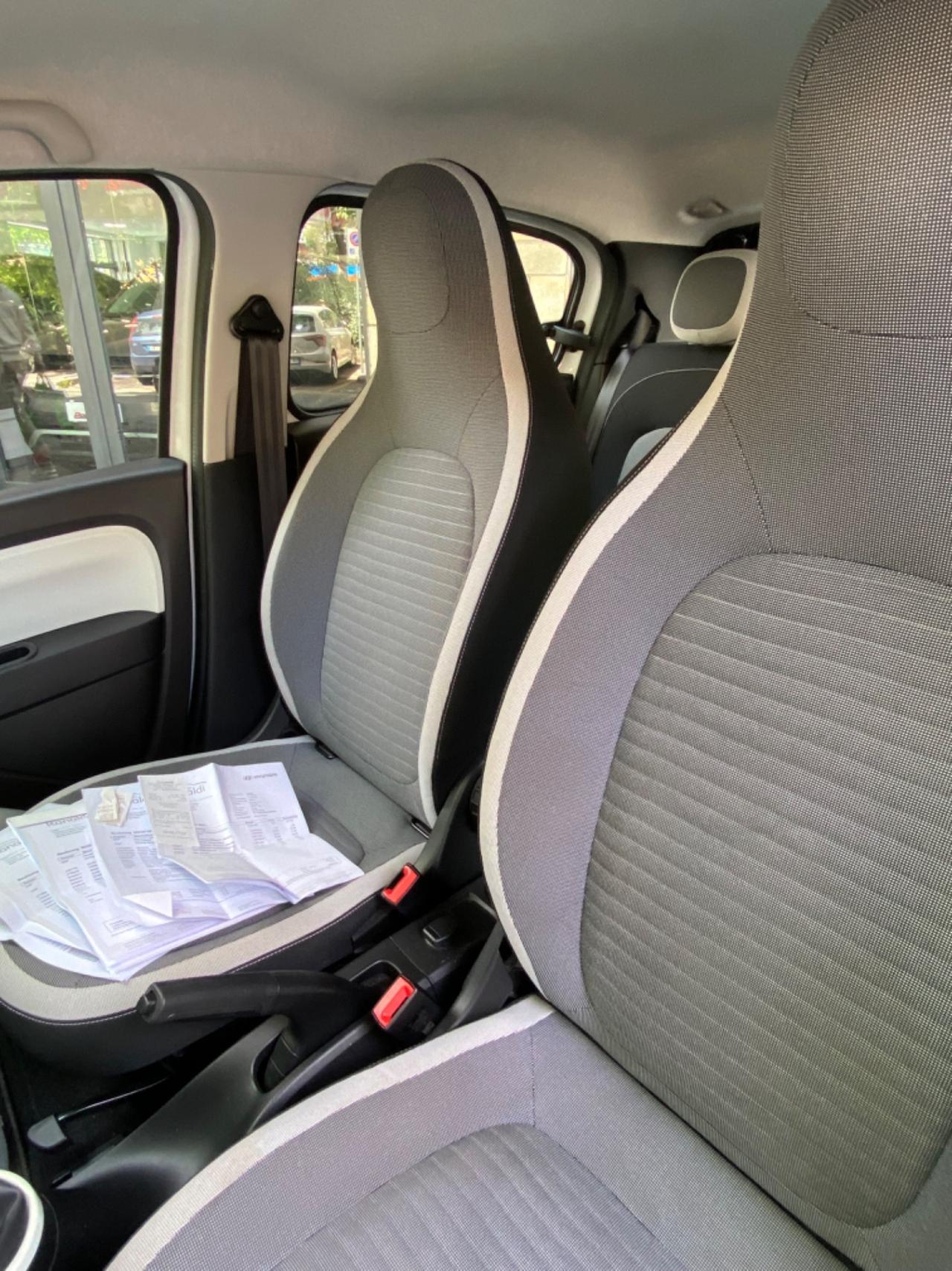 Renault Twingo 73cv LIMITED NEW MODEL NEOPATENTATI