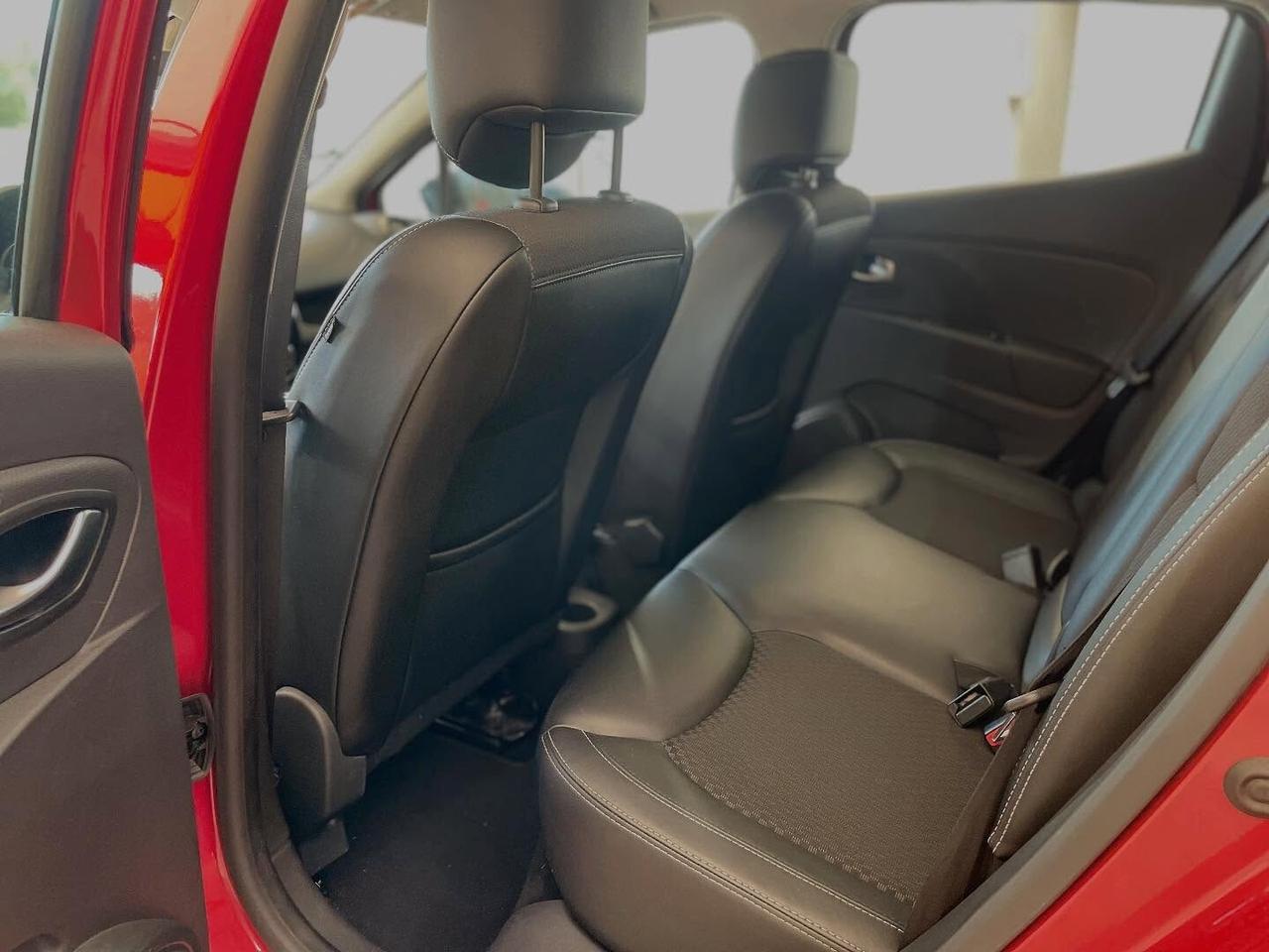 Renault Clio TCe 12V 75 CV 5 porte Moschino Zen