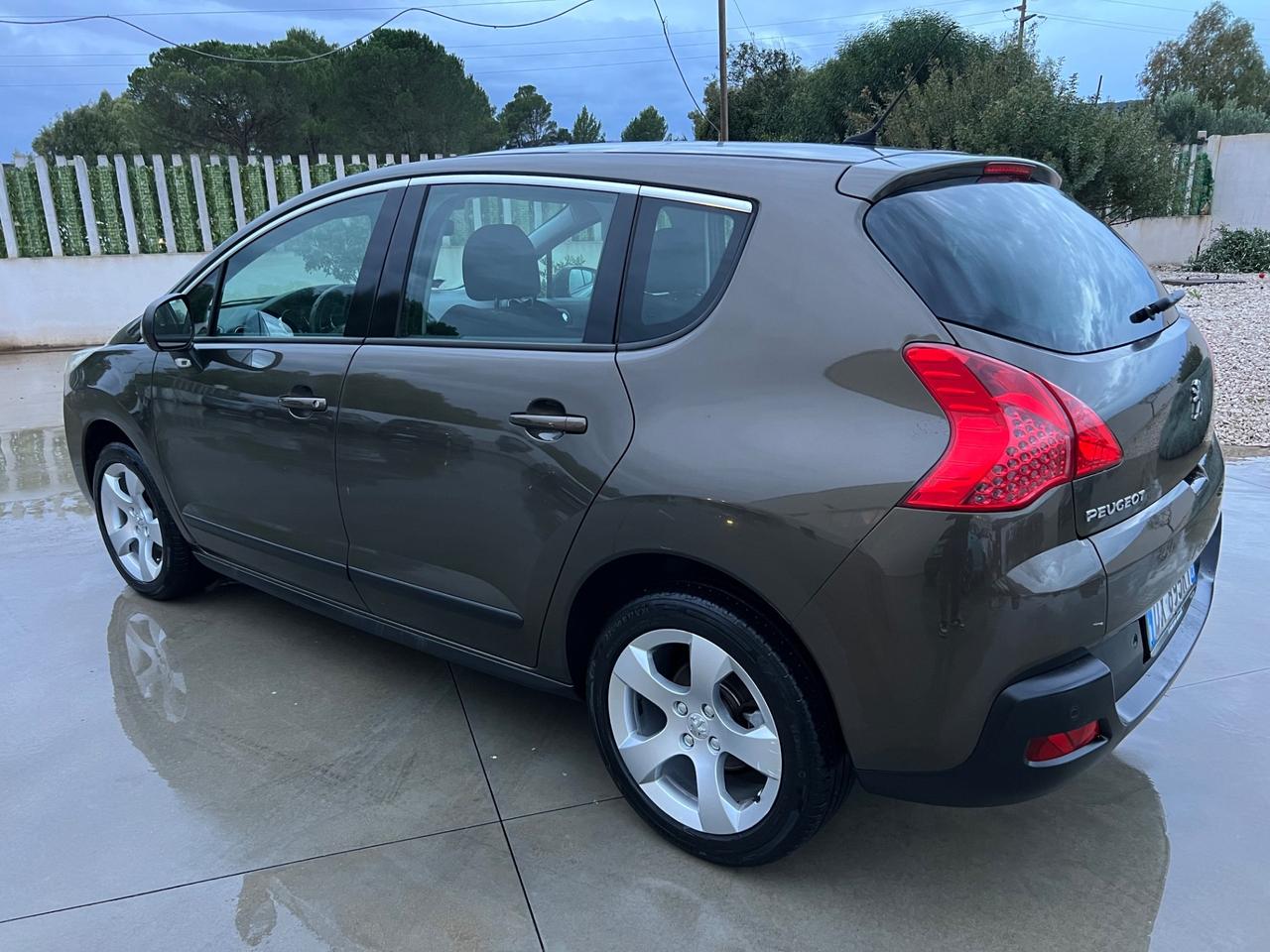 Peugeot 3008 1.6 HDi 110CV Automatica Premium