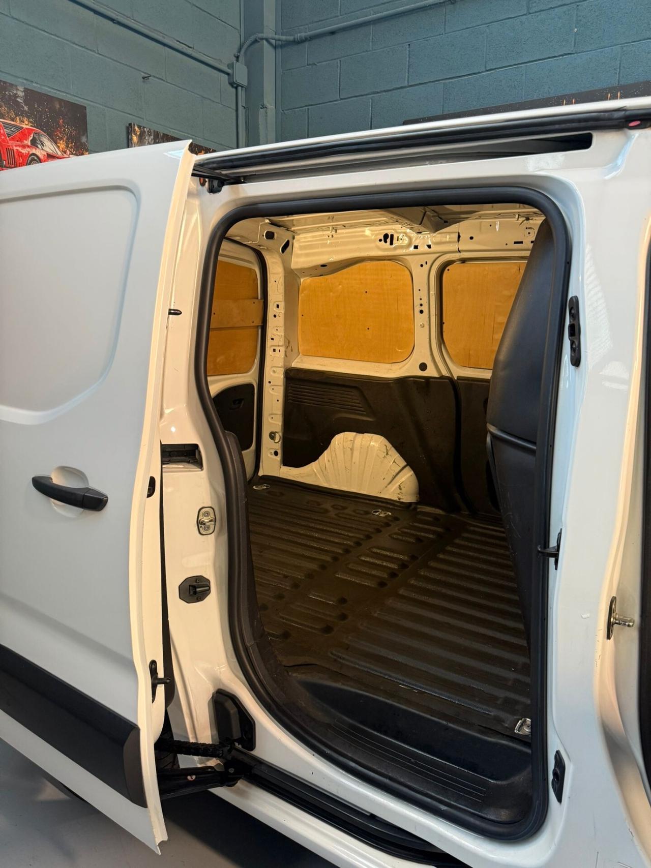 PARTNER EURO6 PREZZO FINITO! PORTA LATERALE