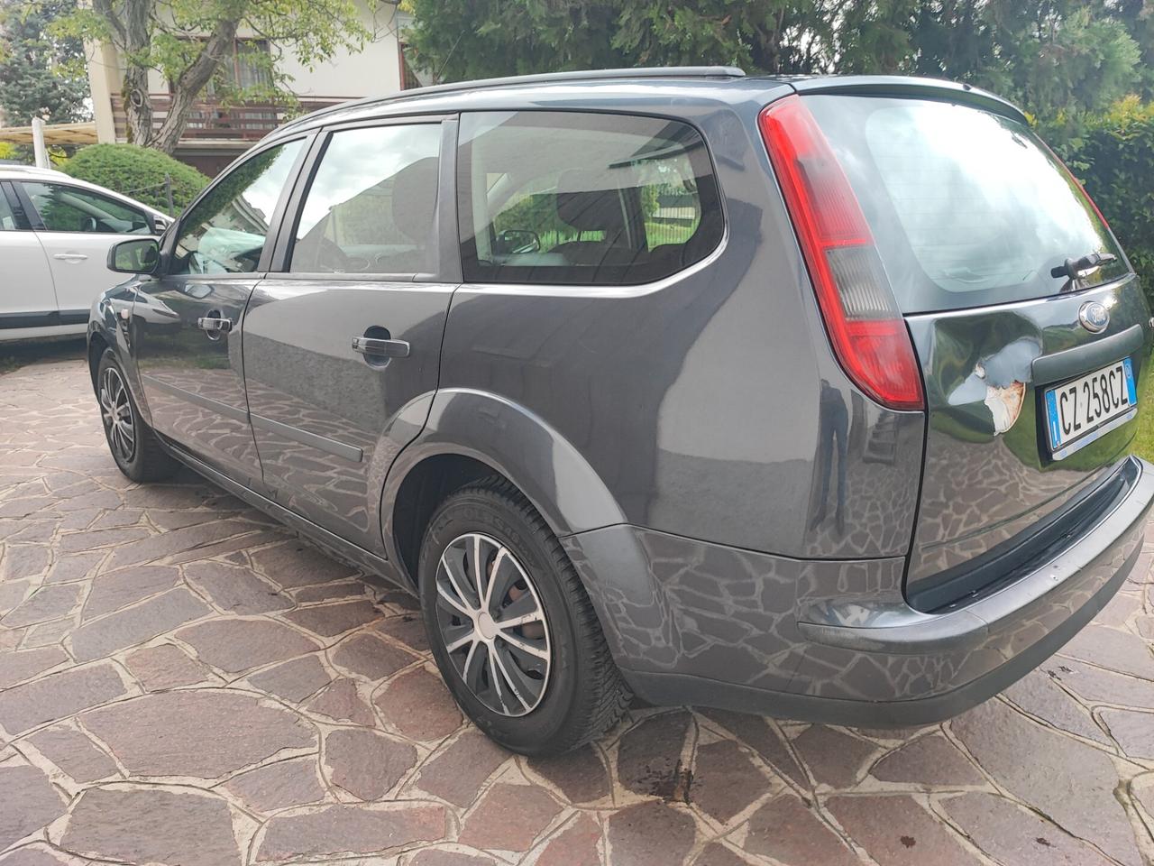 Ford Focus 1.6 TDCi 90 CV station wagon neopatentati