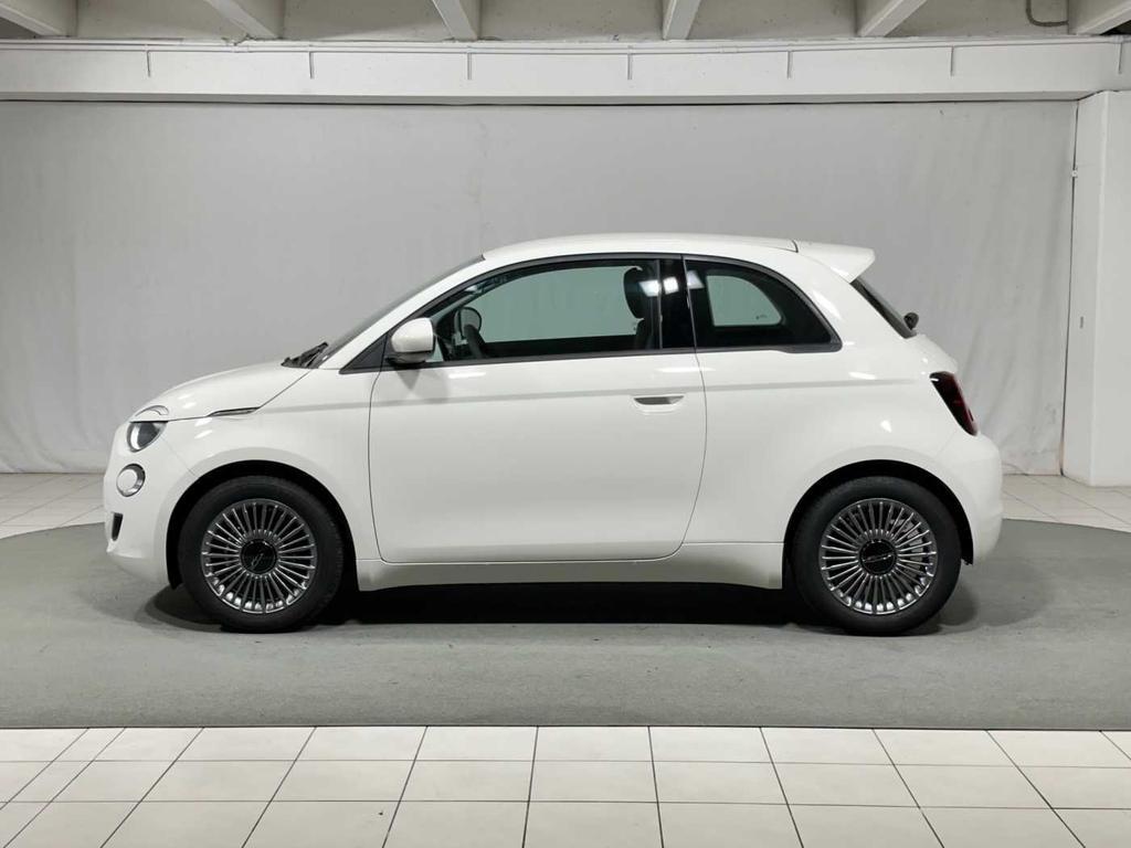 Fiat 500 e 42 kWh