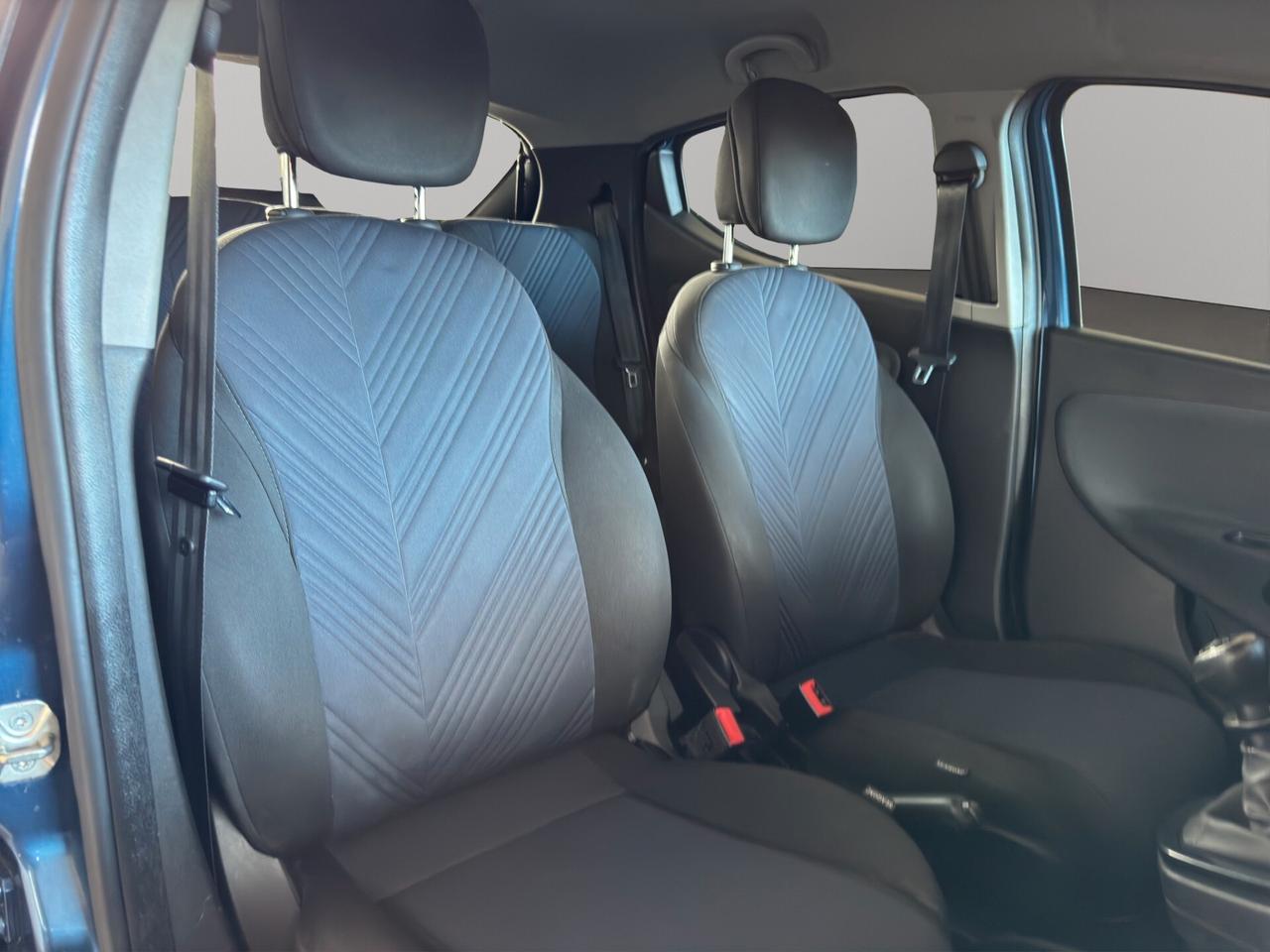 Lancia Ypsilon 1.0 FireFly 5 porte S&S Hybrid Ecochic Gold