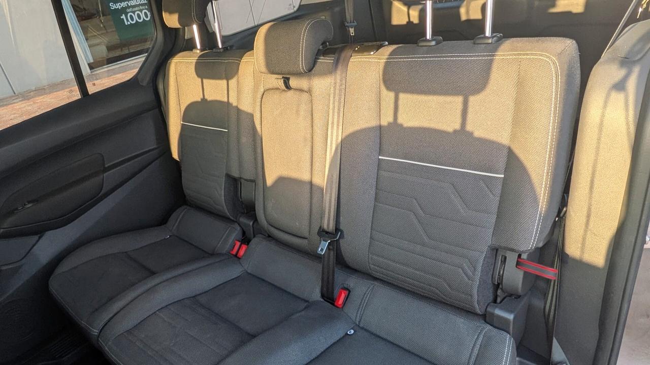 Ford Tourneo Connect Connect7 1.6 TDCi 115 CV Titanium