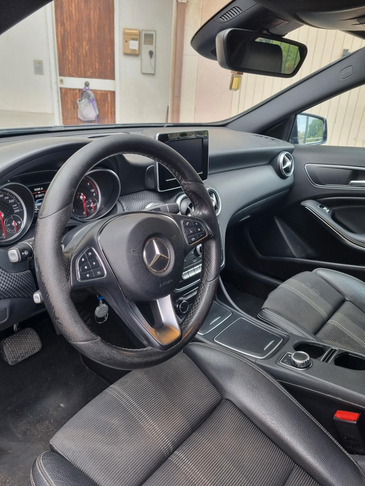 Mercedes-benz A 200 A 200 d Sport