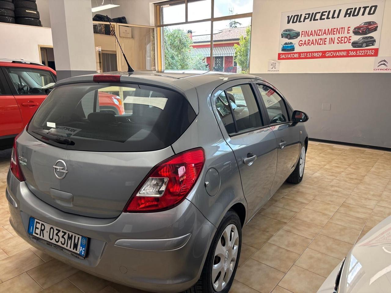 OPEL CORSA ANNO 2013 BZ GPL ADATTA NEOPATENTATI KM 72 MILA